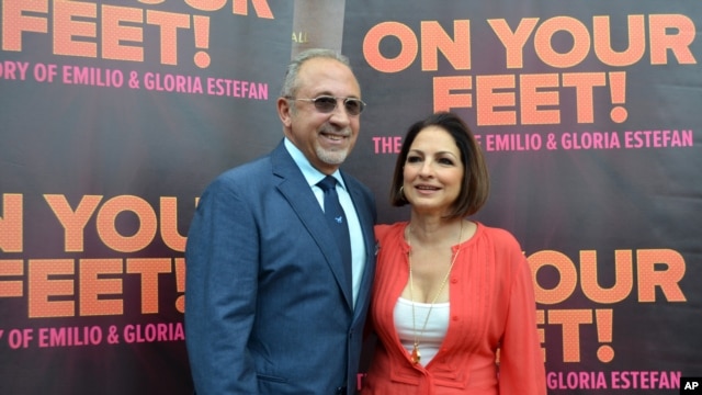 El musical "On Your Feet" de Gloria y Emilio Estefan debuta en Broadway el 5 de noviembre de 2015.