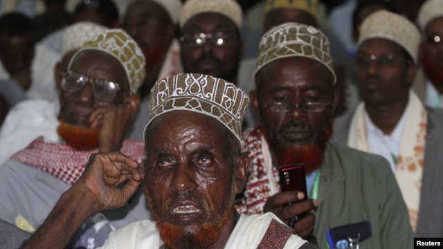 Delegates attend the Somalia National Constituent Assembly, Mogadishu, July 25, 2012.