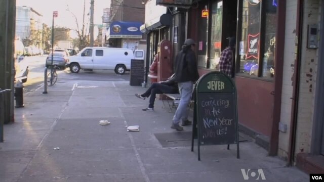 Những khu vực bị ảnh hưởng bão Sandy ở New York vẫn đang chờ trợ giúp 