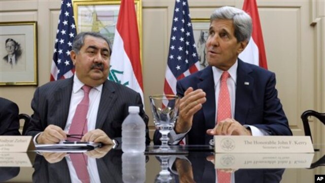 Ngoại trưởng Hoa Kỳ John Kerry và Ngoại trưởng Iraq Hoshyar Zebari trong cuộc họp tại Bộ Ngoại giao Hoa Kỳ ở thủ đô Washington, 15/8/13