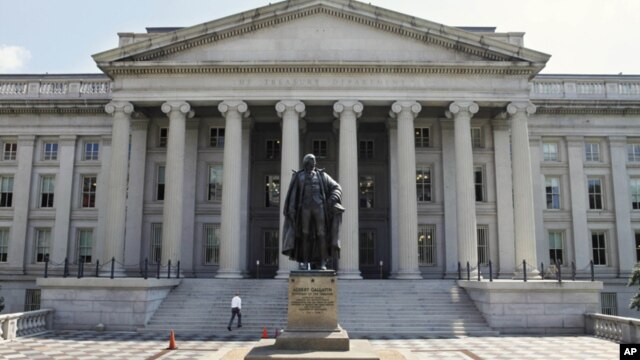 El Departamento del Tesoro informó que en los nueve primeros meses del año, el déficit fue de más de $900 mil millones de dólares.