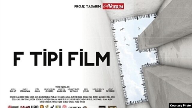 Billboard advertisement for movie about Turkish prisons