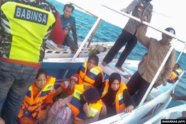 31 Korban Kecelakaan Kapal Di Selat Makassar Selamat 11 Masih Hilang