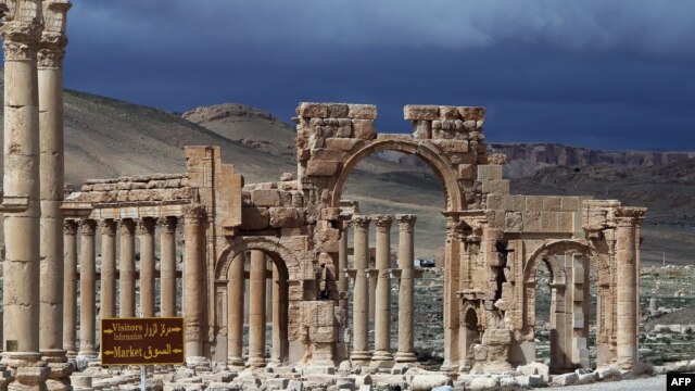 Nhà nước Hồi giáo cho nổ tung đền cổ ở Palmyra