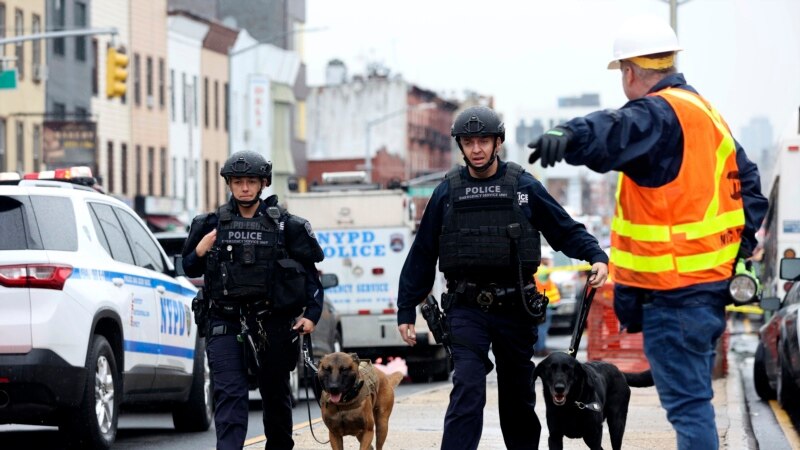 Nueva York: Policía busca al pistolero que dejó 10 heridos en Brooklyn