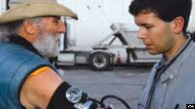 Healthcare for homeless on the streets of Hollywood