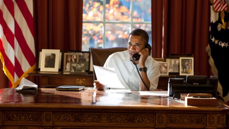 Президент Обама побеседовал по телефону с президентом Путиным