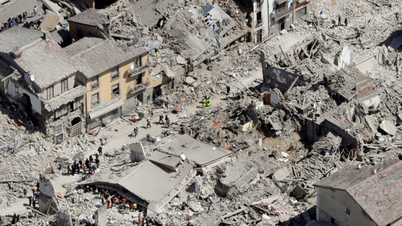 В Италии начались расследования после землетрясений