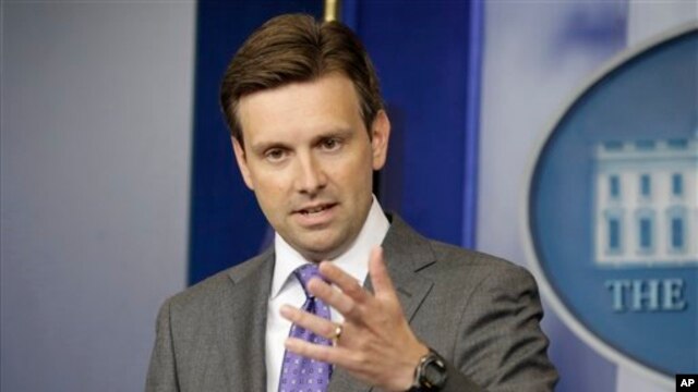 Джош Эрнест