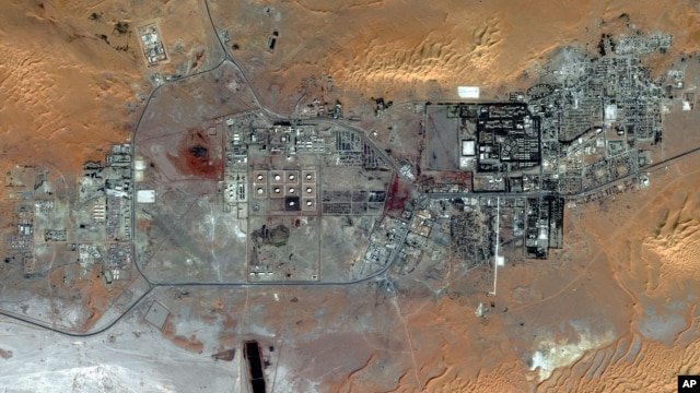 Gambar satelit ini menunjukkan peta wilayah eksplorasi gas Amenas di Aljazair tanggal 8 Oktober 2012. (AP Photo/DigitalGlobe). Krisis sandera dan nasib orang yang masih ditahan di kompleks ini masih belum diketahui (18/1).
