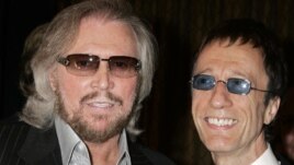 Los doctores creen que Gibb, de 62 años, tiene un tumor secundario, dijo su representante Doug Wright, confirmando la noticia del diario británico The Sun.