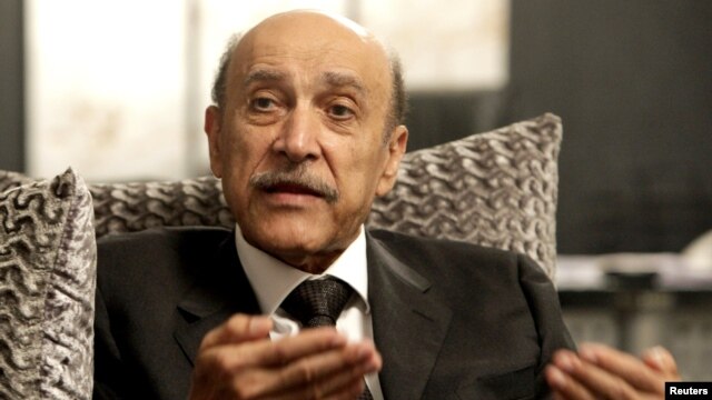 El ex jefe del servicio de espionaje de Egipto, Omar Suleiman, durante una entrevista en su oficina de El Cairo el 14 de abril de 2012.