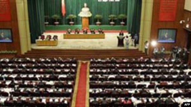 Nét đẹp mới: Quốc hội dân sự lấn Quốc hội vâng dạ