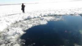 Rusët në kërkim të fragmenteve të meteorit
