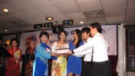 VAHFR trao đuốc cho giới trẻ