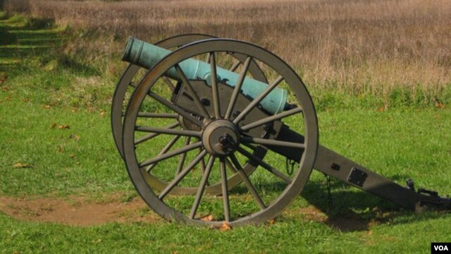 A Civil War-era cannon on Maryland's Antietam National Battlefield Park.  (Credit: Joe De Capua)