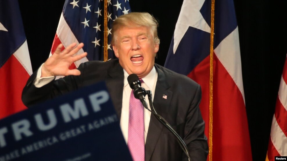 Ứng viên tổng thống đảng Cộng hoà Donald Trump phát biểu tại một cuộc vận động tranh cử ở Houston, Texas, ngày 17/6/2016.