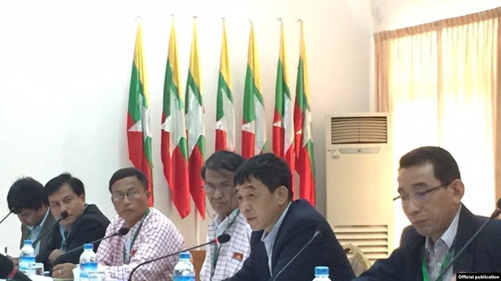 UNFC တုိင္းရင္းသားလက္နက္ကိုင္အဖြဲ႔ေတြနဲ႔ NRPC တို႔ ရန္ကုန္ၿမဳိ႕မွာ ေတြ႔ဆုံစဥ္က (၂၀၁၆)