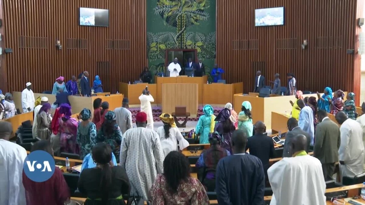 Exclusion de la députée Aminata Mimi Touré de l Assemblée nationale