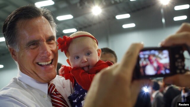 Agitada jornada de Mitt Romney en Florida al reanudarse intensamente la campaña.