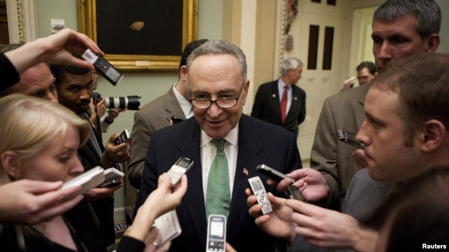 El senador demócrata Chuck Schumer objetó el proyecto que había sido aprobado en la Cámara de Representantes.