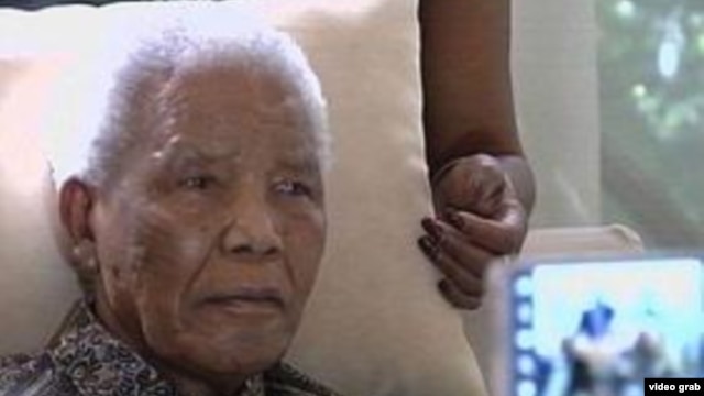 Pamja e Nelson Mandelës në TV shkakton debate rreth shëndetit të tij
