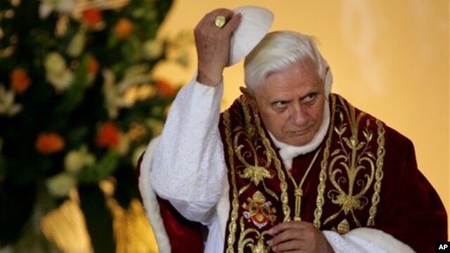 Ðức Giáo Hoàng Benedict XVI sẽ thoái vị vào ngày 28 tháng Hai vì lý do tuổi đã cao.