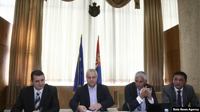 Ministar finansija i privrede Srbije Mladjan Dinkic sastao se sa predstavnicima kompanija u Srbiji koje su najveci izvoznici