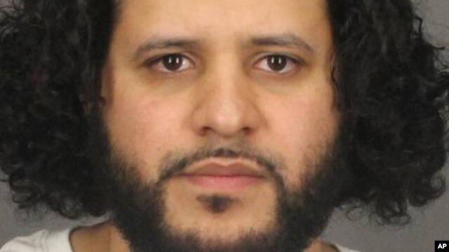 Mufid Elfgeeh, 30 tuổi, ở thành phố Rochester, New York bị truy tố về tội hỗ trợ Nhà nước Hồi giáo.