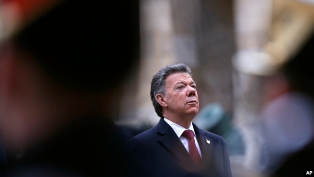 El presidente Juan Manuel Santos reanudó los ataques contra las FARC.