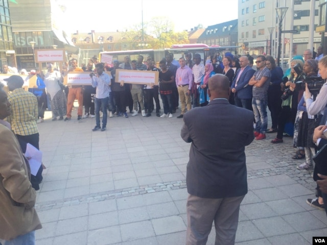 Somali migrants protest in Orebro, Sweden, May 7, 2016. They were protesting in response to what they called a racist video posted by Amineh Kakabaveh, a Swedish parliamentarian, to her Facebook page last week.