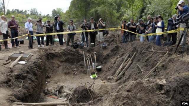 Investigarán documentos de la dictadura encontrados ocultos en un viejo edificio en Uruguay.