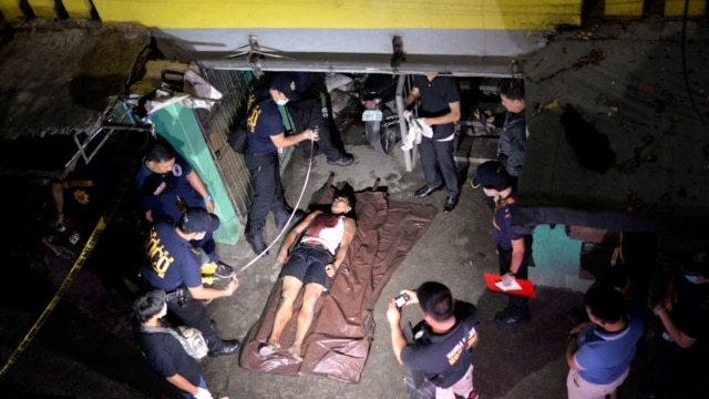Mixed reactions from the streets of the Philippines on Duterte's drug war - VOA Asia Weekly - August 25, 2016 Mixed reactions from the streets of the Philippines on Duterte's drug war - VOA Asia Weekly - August 25, 2016