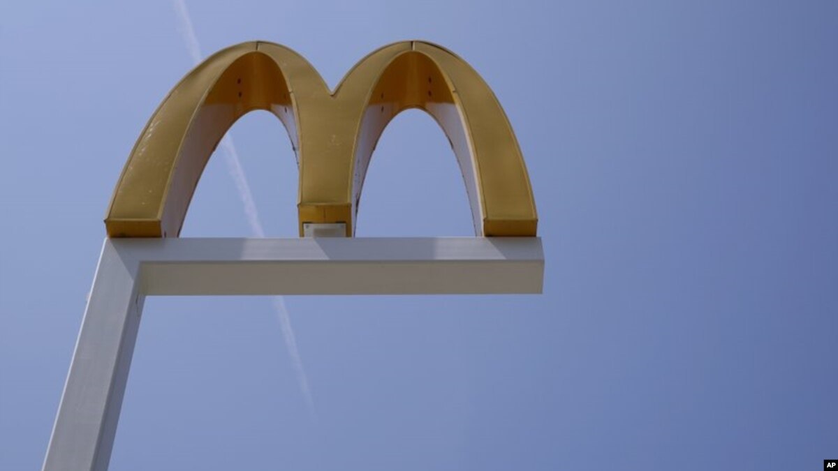 Trabajadores de McDonald's harán huelga contra el acoso sexual laboral
