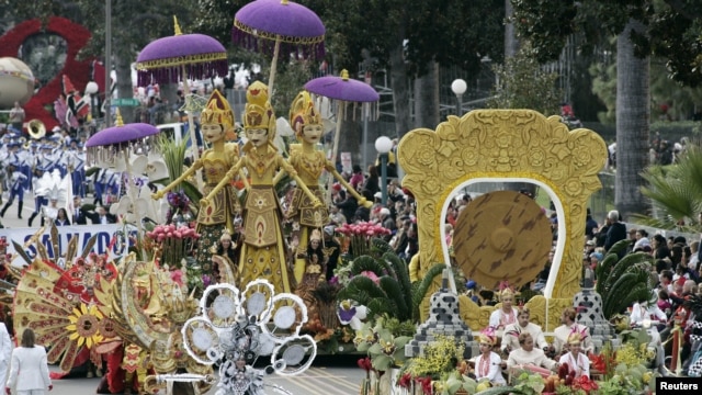 Indonesia kembali memenangkan Piala Presiden dalam Parade Bunga Mawar di Pasadena, 1 Januari 2013.(REUTERS/Jonathan Alcorn)