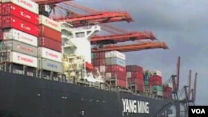 Los barcos oceánicos son responsables de más de un 50% de las emisiones en los puertos.