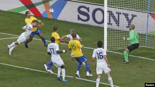 Durante la final de la Copa Confederaciones 2009 entre Brasil y Estados Unidos, un gol de 
