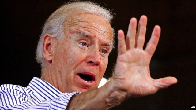 El vicepresidente Joe Biden habla en Asheville, Carolina del Norte a principios de octubre. Hace cuatro años tuvo el cuidado de no paracer demasiado agresivo en su debate con Sarah Palin.