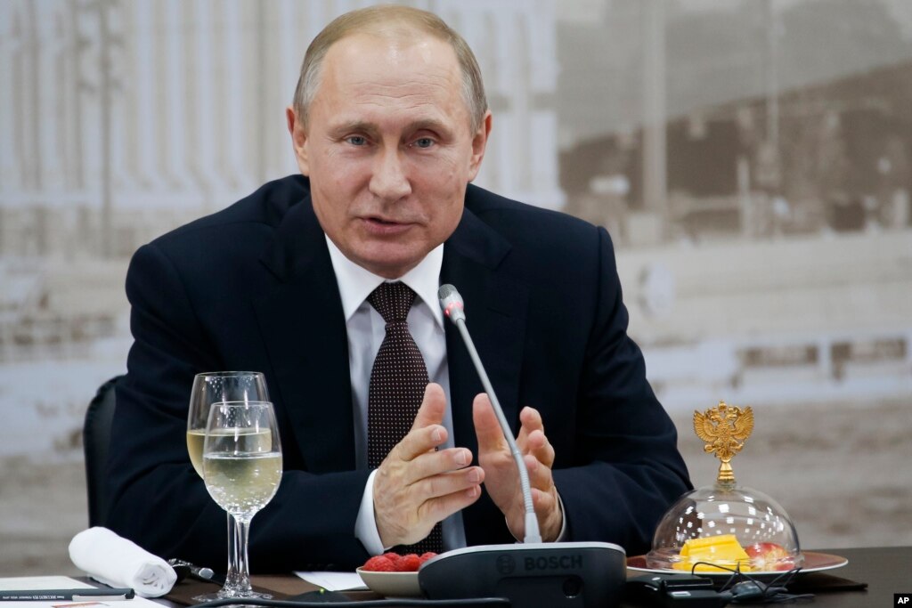 Putin Signs Counterterrorism Law Criticized by Telecom Chiefs, Rights Activists - Voice of America