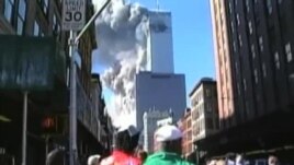 Ana kara sauraron kararrakin harin da aka kawo wa a Amurka, ran 11 ga watan Satumbar shekarata 2001 a Guantanamo Bay. 