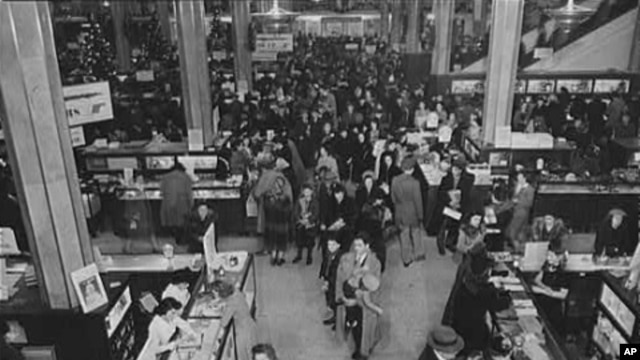 A crowded Macy’s department store in New York City the week before Christmas 1941.