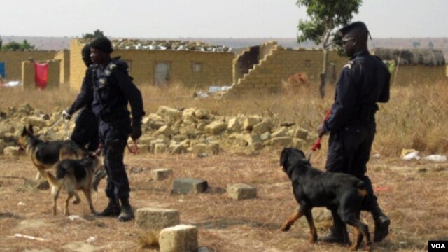 Polícia angolana (foto de arquivo)          