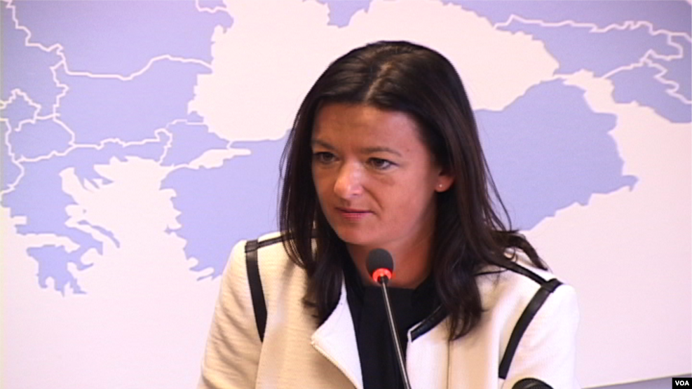 Fajon: Kosova të përmbushë kushtet për liberalizimin e vizave