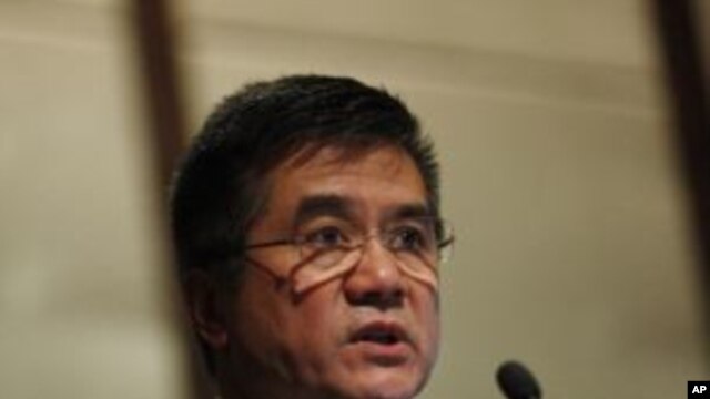 U.S. Ambassador to China Gary Locke delivering a speech in Shanghai, China,  December 8, 2011.