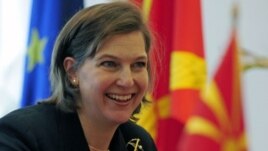 Phát ngôn viên Bộ Ngoại giao Mỹ Victoria Nuland