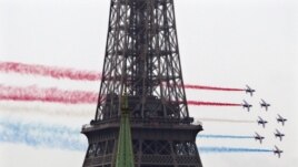 Rihapet pas grevës Kulla Eiffel