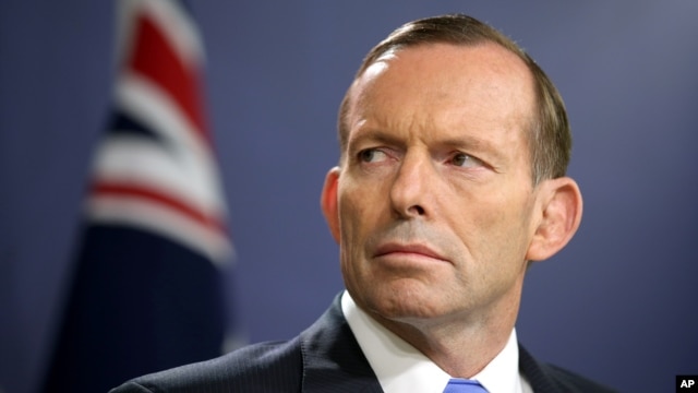 Thủ tướng Australia Tony Abbott nói chuyện tạiột cuộc họp báo ở Sydney