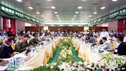 သံုးရက္ေျမာက္ ကခ်င္ေဆြးေႏြးပြဲ ( ေမ ၃၀၊ ၂၀၁၃)