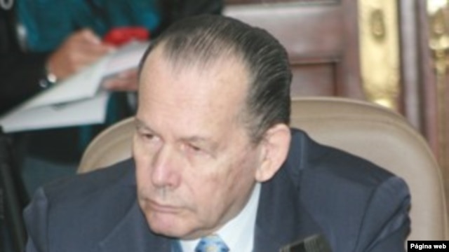 Roberto Gerlein del Partido Conservador de Colombia que desató controversia por sus afirmaciones. Imagen de Revista Gobierno