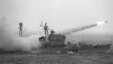 Tàu khu trục của Trung Quốc phóng tên lửa chống tàu trong một cuộc tập trận ở biển Đông.
